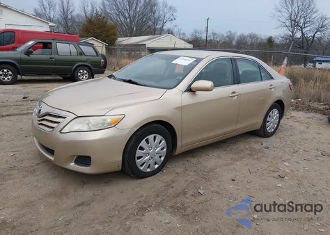 2011 Toyota Camry Le from USA, damaged, VIN 4T1BF3EK0BU119791